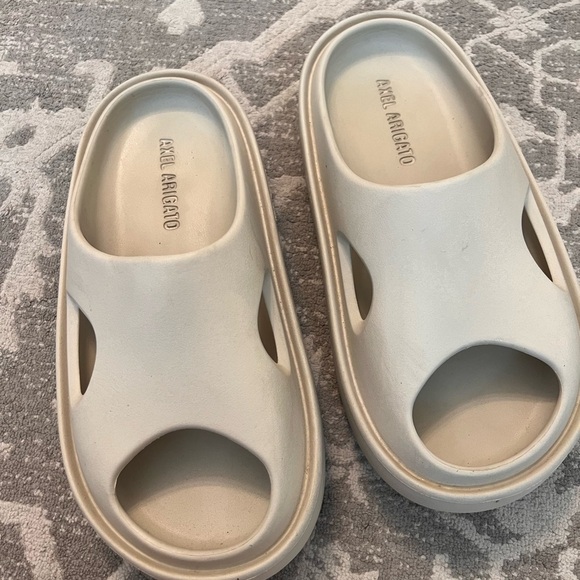 Axel Arigato Men's Magma Sandal in Beige - Picture 5 of 6